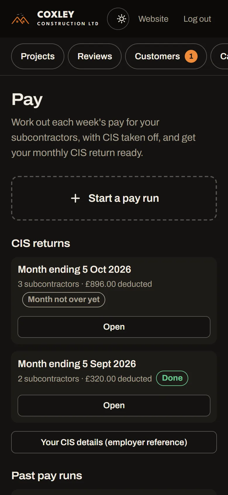 Pay screen with CIS returns by tax month and past pay runs